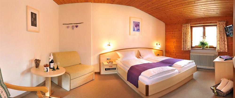 Gaestehaus Enzianhof Hotel Garni Оберамергау Екстериор снимка