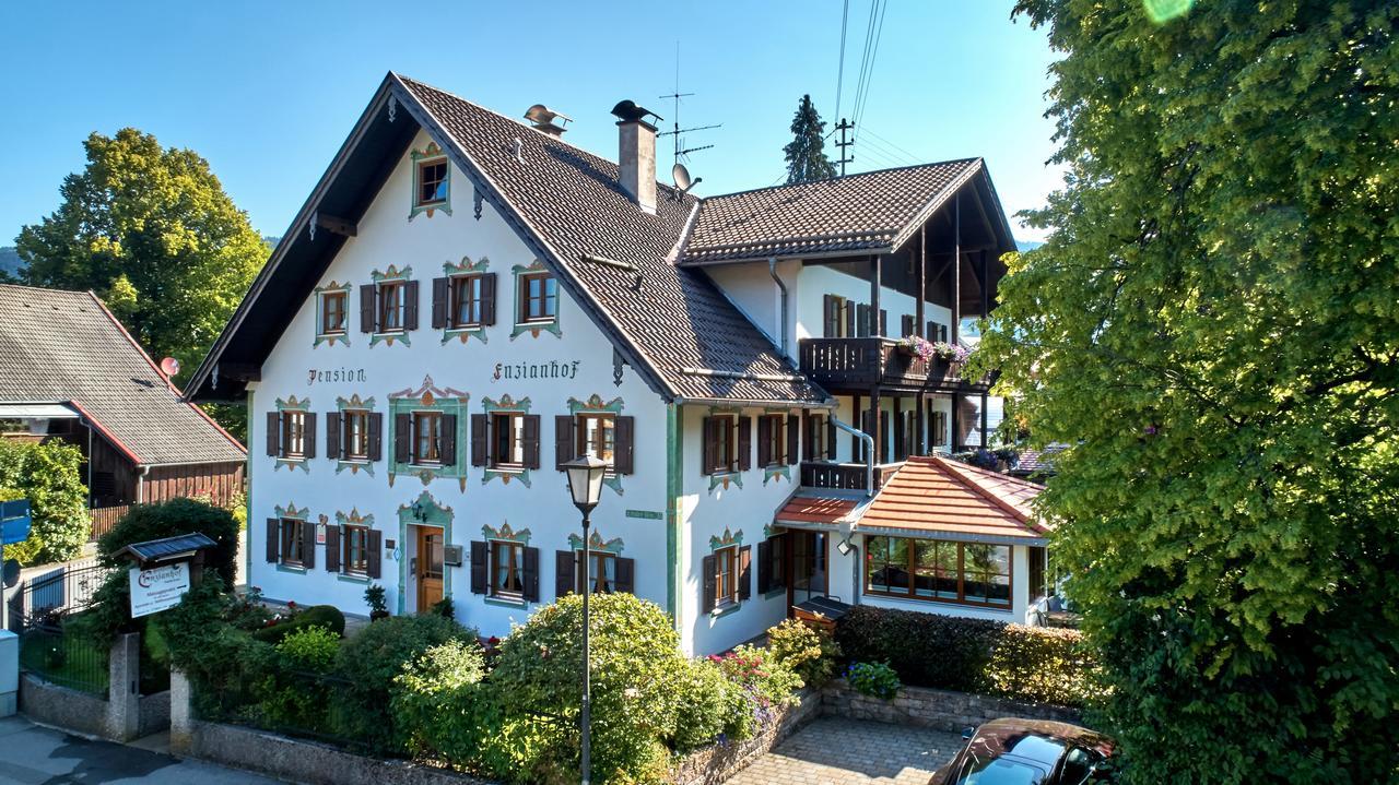 Gaestehaus Enzianhof Hotel Garni Оберамергау Екстериор снимка